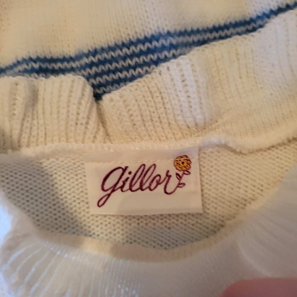 Vintage White & Blue Holiday Knit Sweater | Fair Isle Nordic Christmas Sweater | - Picture 9 of 9